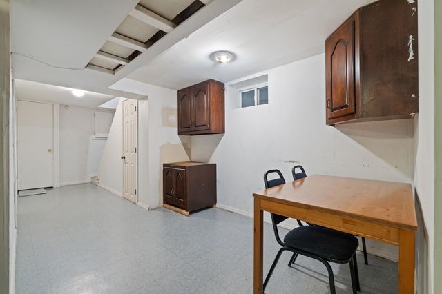 1094 AVENUE C, Bayonne, NJ 07002