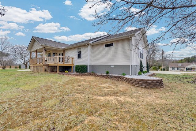 18 Sundown Lane, Crossville, TN 38571