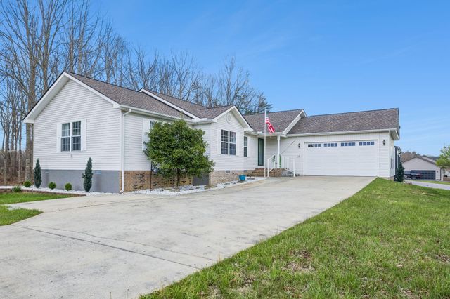 18 Sundown Lane, Crossville, TN 38571