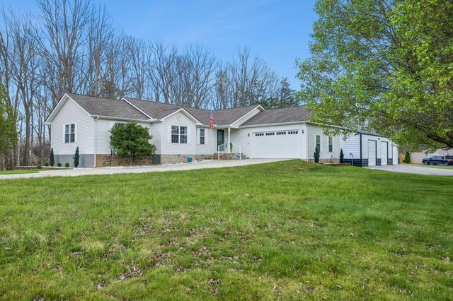 18 Sundown Lane, Crossville, TN 38571