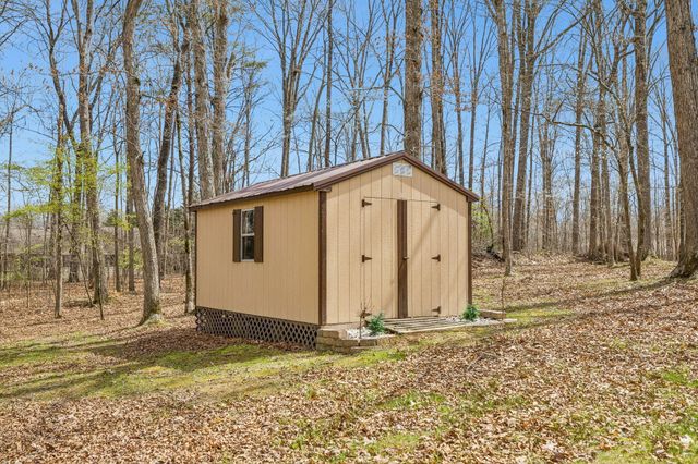 18 Sundown Lane, Crossville, TN 38571