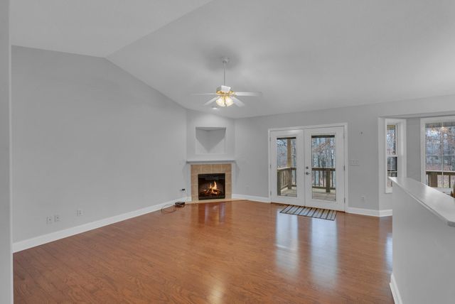 18 Sundown Lane, Crossville, TN 38571