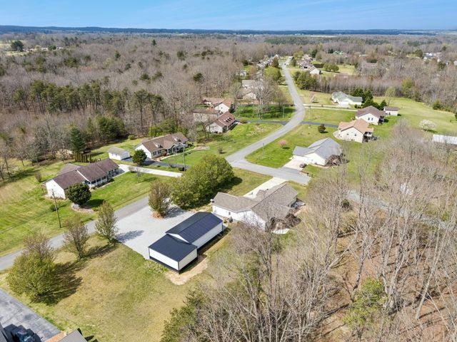 18 Sundown Lane, Crossville, TN 38571