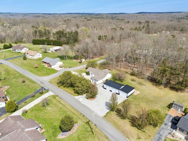 18 Sundown Lane, Crossville, TN 38571