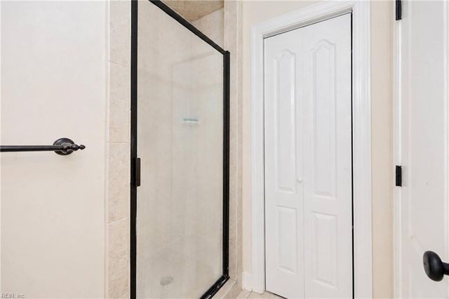 195 Stanley CT, Surry, VA 23883