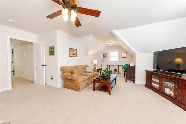 195 Stanley CT, Surry, VA 23883