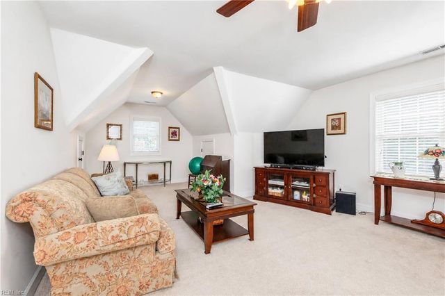 195 Stanley CT, Surry, VA 23883