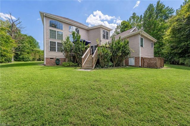 195 Stanley CT, Surry, VA 23883