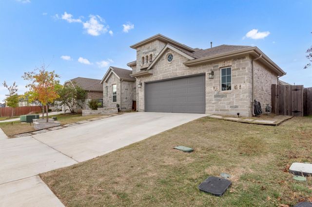 487 Gamble DR, Buda, TX 78610