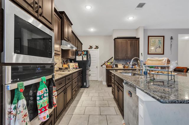 487 Gamble DR, Buda, TX 78610