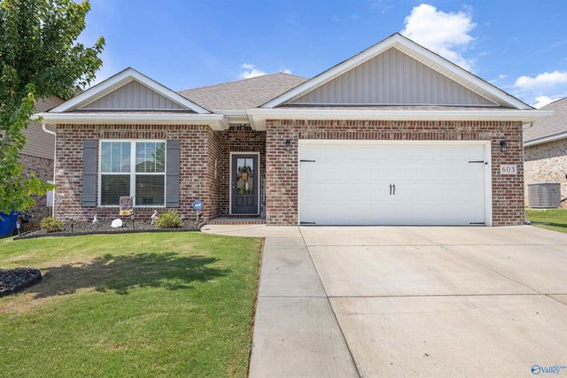 603 Magnolia Place, Hartselle, AL 35640