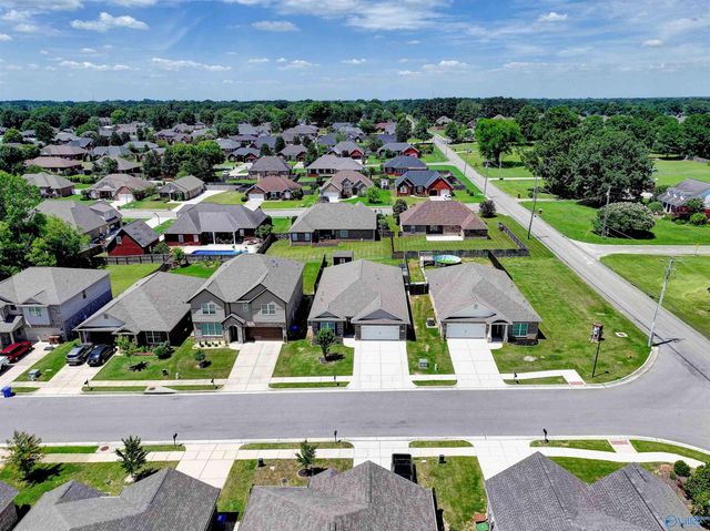 603 Magnolia Place, Hartselle, AL 35640