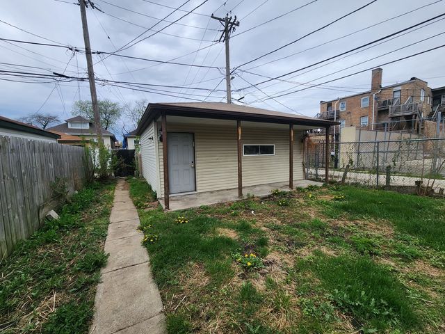 8716 S Laflin Street, Chicago, IL 60620