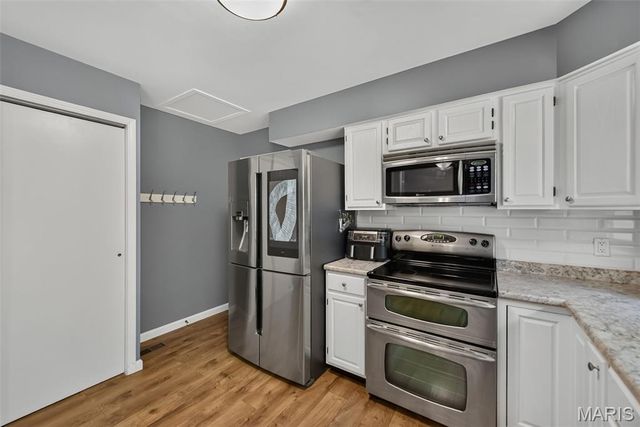 23 Crescent Woods Drive, St Peters, MO 63376