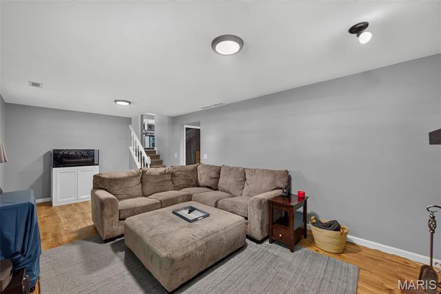 23 Crescent Woods Drive, St Peters, MO 63376