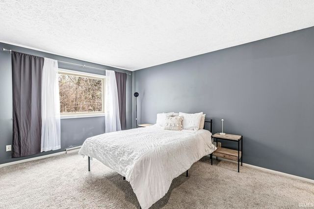 2049 N Trailridge Drive, Mishawaka, IN 46544