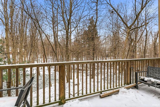 2049 N Trailridge Drive, Mishawaka, IN 46544