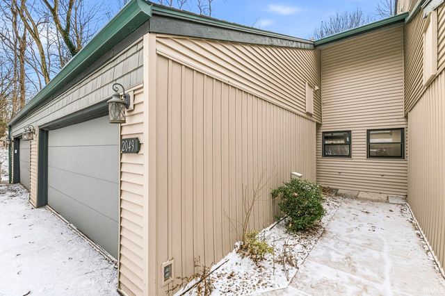 2049 N Trailridge Drive, Mishawaka, IN 46544