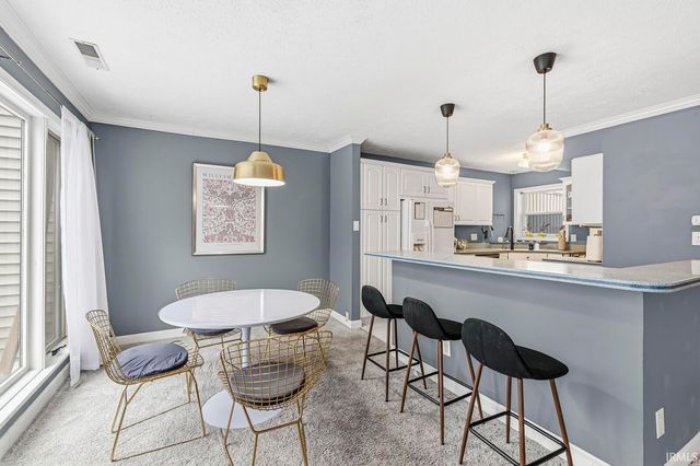 2049 N Trailridge Drive, Mishawaka, IN 46544