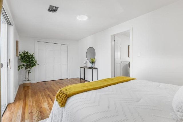 51 Himoor Cir, Randolph, MA 02368