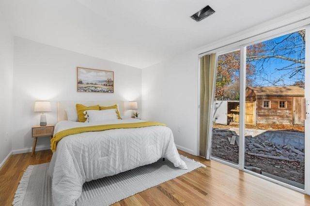 51 Himoor Cir, Randolph, MA 02368