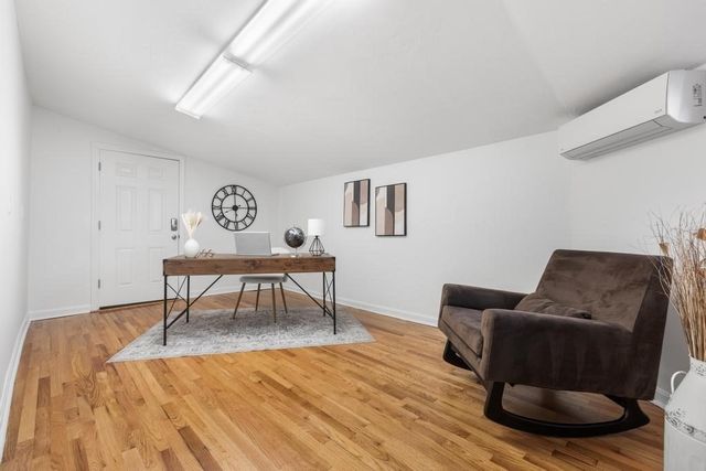 51 Himoor Cir, Randolph, MA 02368