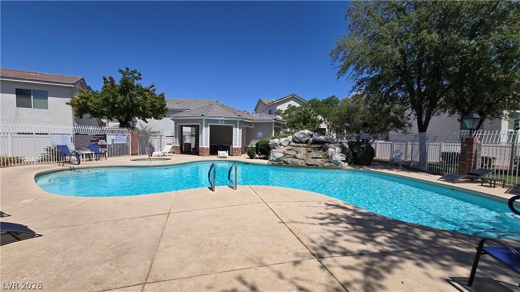 Image 2 of property listing at 10403 Adams Chase Street, Las Vegas, NV 89183
