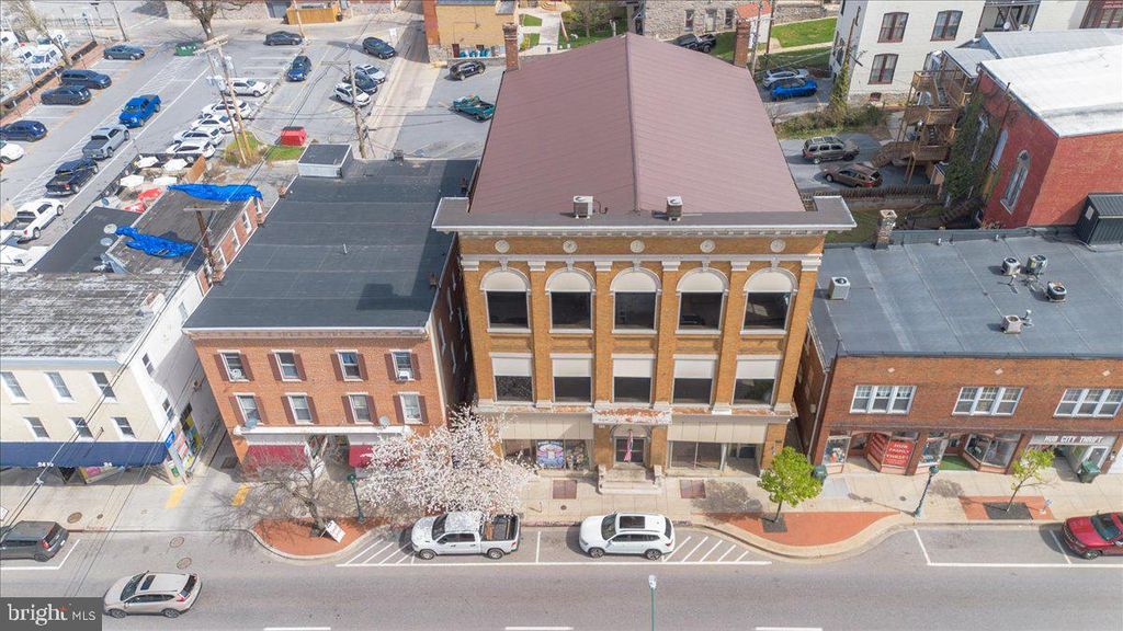 16 W FRANKLIN ST, Hagerstown, MD 21740