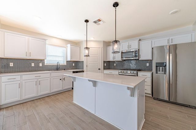 2104 Redding Way, Atwater, CA 95301