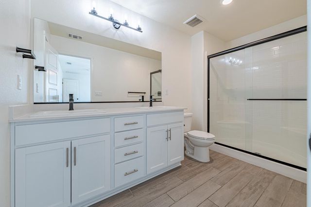 2104 Redding Way, Atwater, CA 95301