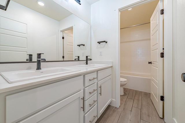 2104 Redding Way, Atwater, CA 95301