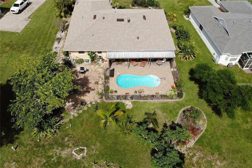 Image 16 of property listing at 145 BUNKER ROAD, Rotonda West, FL 33947