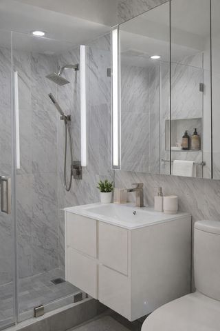 305 E 40th St Apt 3R, New York City, NY 10016