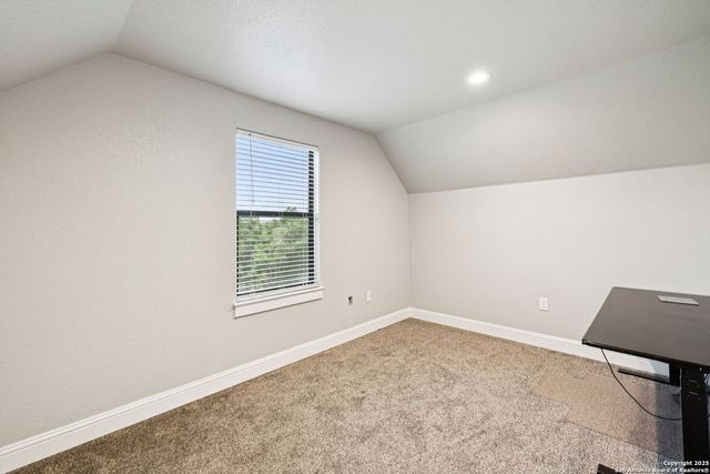 177 E Short Meadow Dr, Lytle, TX 78052