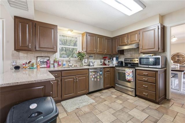 11500 W 116th Street, Overland Park, KS 66210