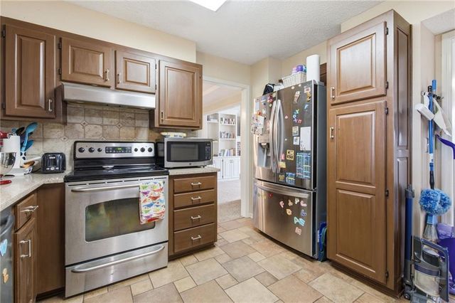 11500 W 116th Street, Overland Park, KS 66210