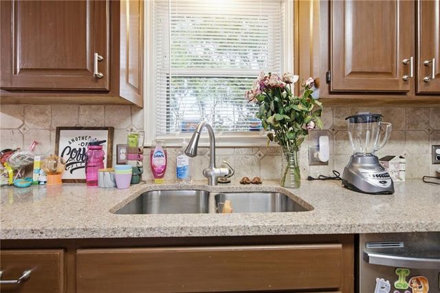11500 W 116th Street, Overland Park, KS 66210
