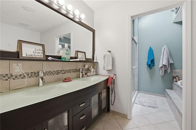 11500 W 116th Street, Overland Park, KS 66210