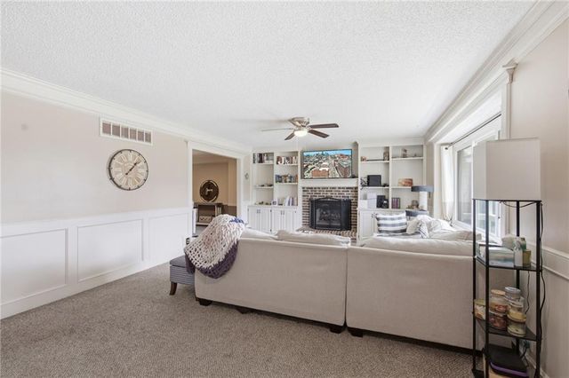 11500 W 116th Street, Overland Park, KS 66210