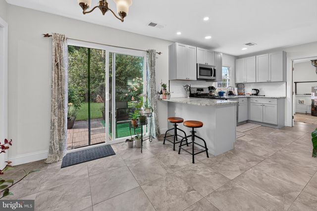 24 PEACHFIELD LN, Willingboro, NJ 08046