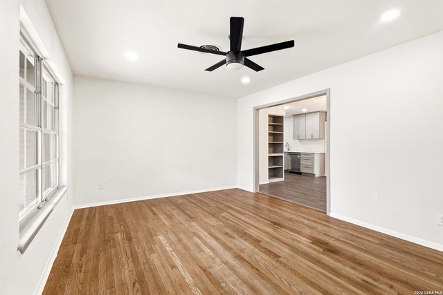 4419 Bikini, San Antonio, TX 78218