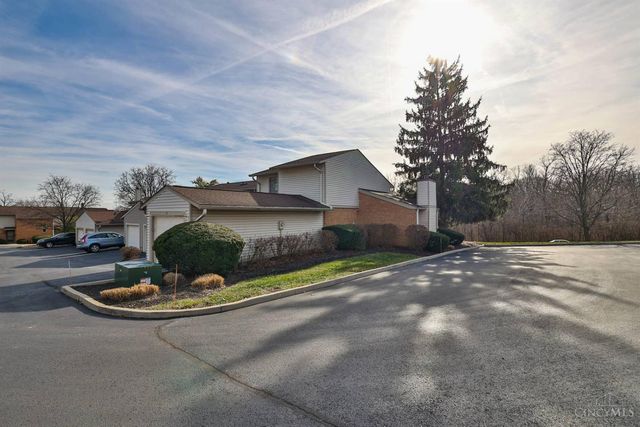 10 Woodside Court, Springdale, OH 45246