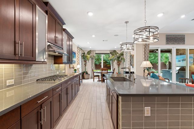 51 Scepter Ridge, Sugar Land, TX 77498