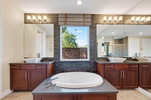 51 Scepter Ridge, Sugar Land, TX 77498