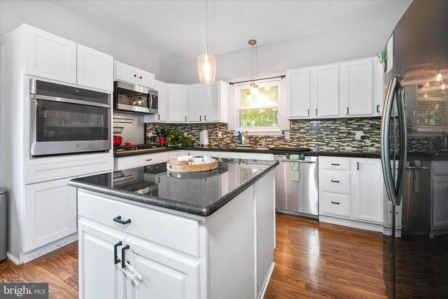 29 W LAKE ST, Middletown, DE 19709