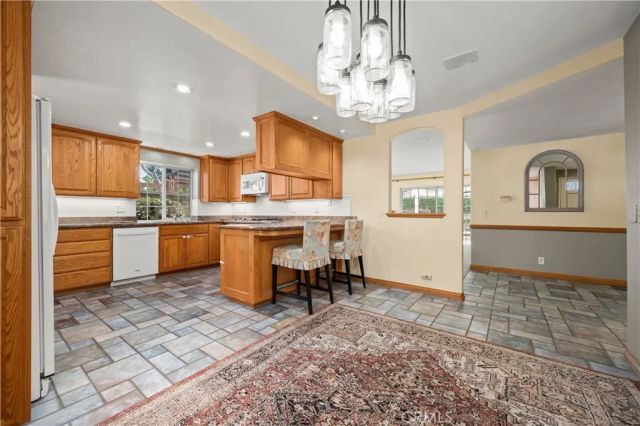 3080 W Glen Holly Drive, Anaheim, CA 92804