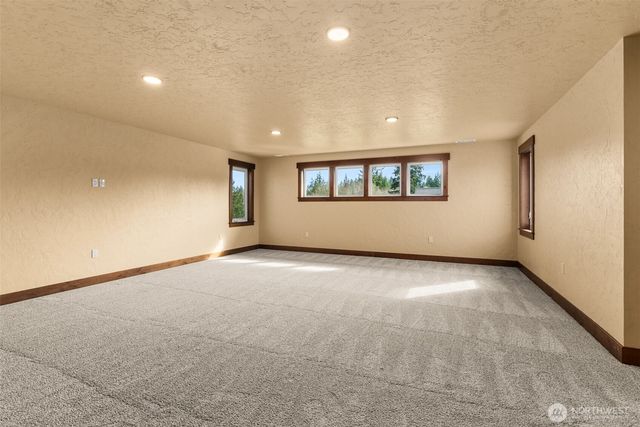140 Saley Lane, Centralia, WA 98531