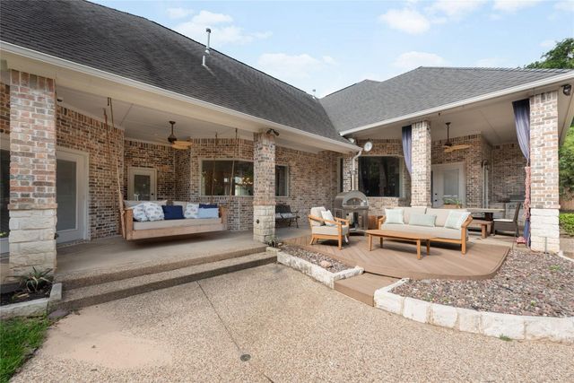 6204 Toscana Circle, Fort Worth, TX 76140