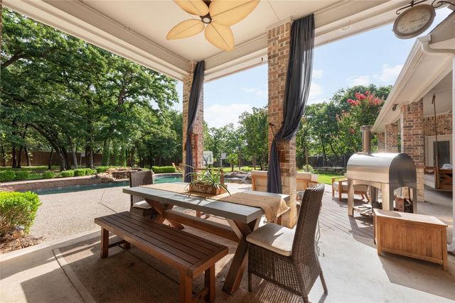 6204 Toscana Circle, Fort Worth, TX 76140