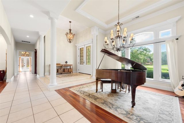 6204 Toscana Circle, Fort Worth, TX 76140